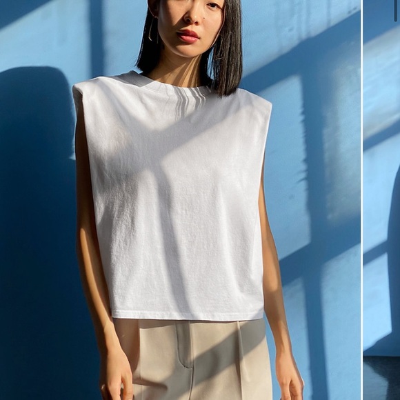 Aritzia Babaton Shoulder Pad Tshirt 